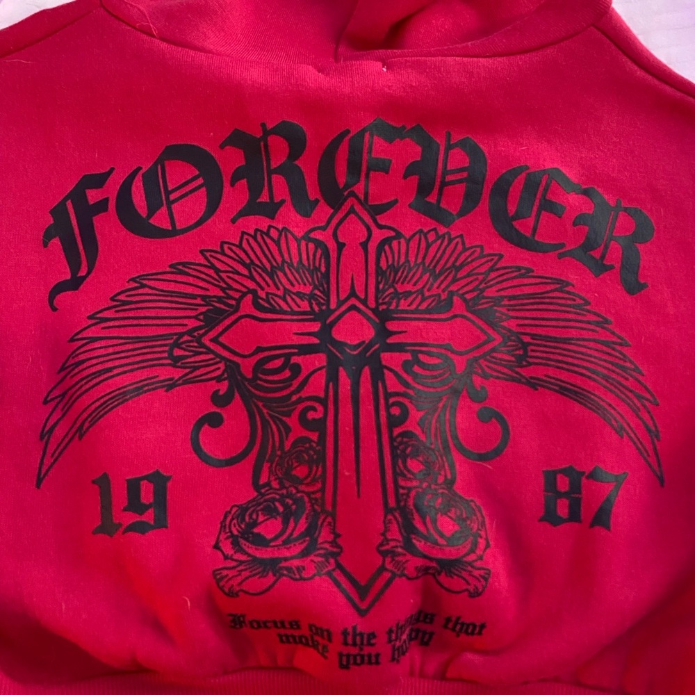 Forever Graphic Cropped Red Hoodie